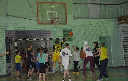 Футбол, баскетбол Кобровский :) Футбол, баскетбол Кобровский :)
