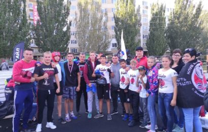 КЕ КОБРА И «ЛИГА БОКСА»